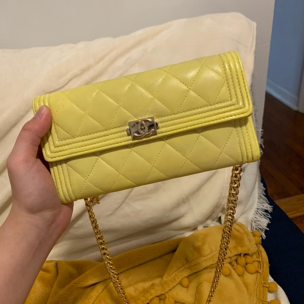 Chanel Le Boy Wallet on Chain